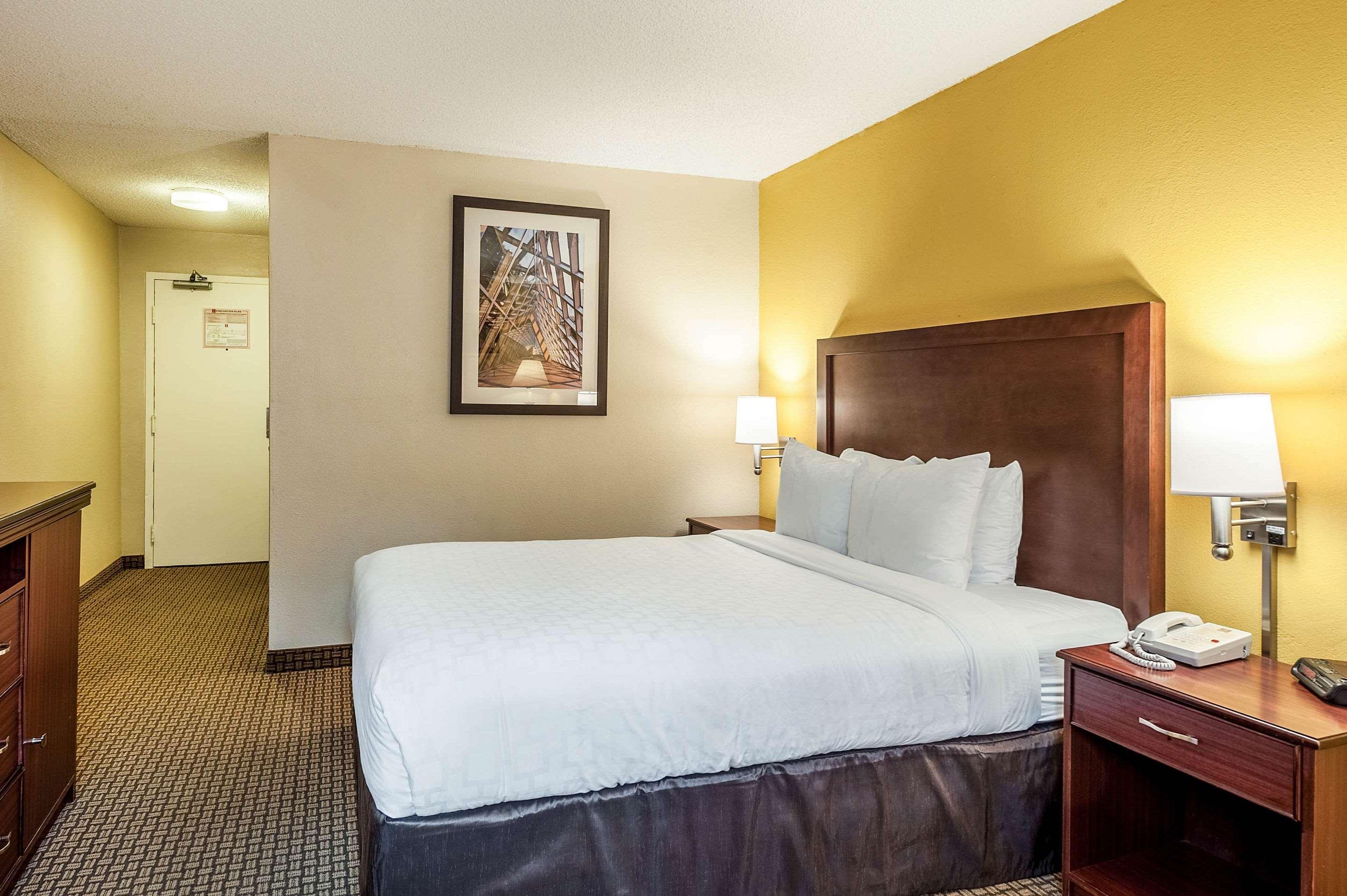 Hotel Surestay By Best Western Airport North SeaTac
